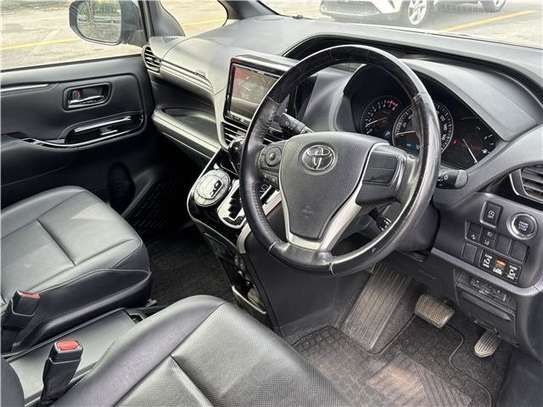 2020 TOYOTA ESQUIRE image 6