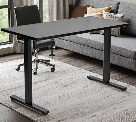 Standing Desk: Black Standing Office Desk In  Vihiga image 11
