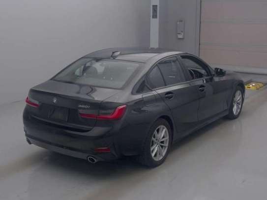 2019 BMW 3 SERIES 320i standard image 3