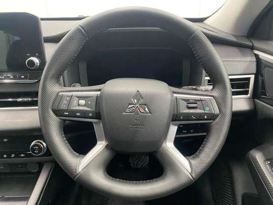 2022 MITSUBISHI OUTLANDER PHEV 2.4G image 7