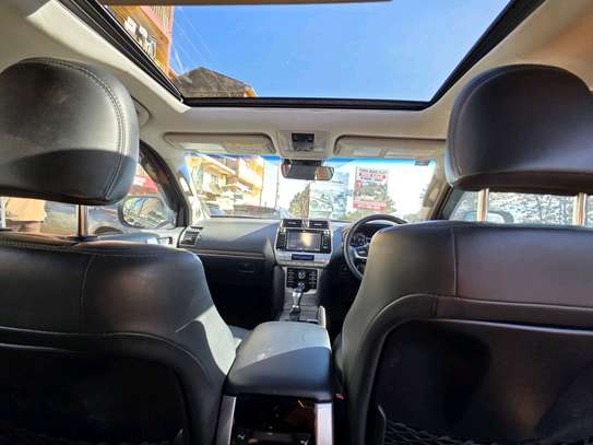 2019 Toyota land cruiser kakadu image 2