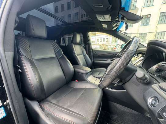 Toyota harrier 2019 model image 5