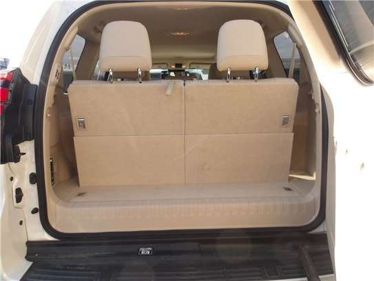 2019 TOYOTA LAND CRUISER PRADO TX L Package 4WD image 6