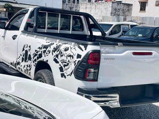 TOYOTA HILUX SINGLE CAB MANUAL 2019MODEL image 4