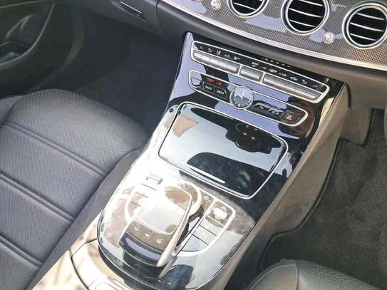 Mercedes benz e53 amg  2018 Sunroof image 4