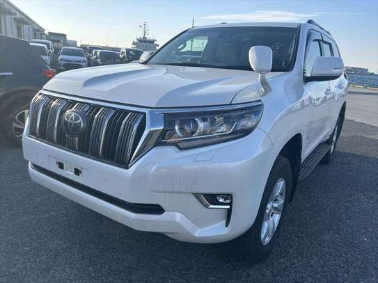 LANDCRUISER PRADO,2019,PETROL image 11