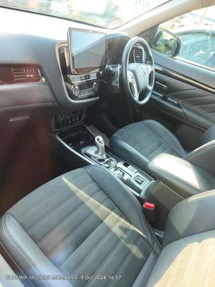 Mitsubishi outlander hybrid PHE 2018 black Sunroof image 6