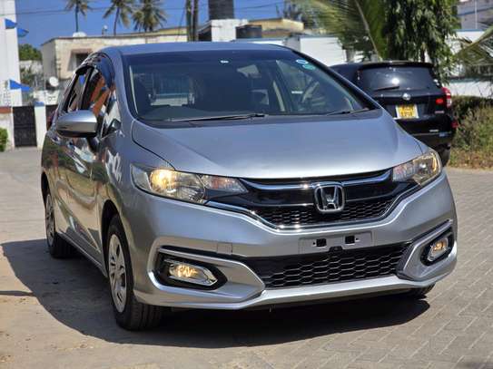 Honda Fit silver 2018 2wd image 2