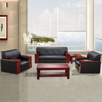 Office Sofa: 5 Seater Black Office Sofa In Kenyeya image 7