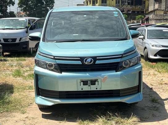 TOYOTA VOXY (WE ACCEPT HIRE PURCHASE) image 4