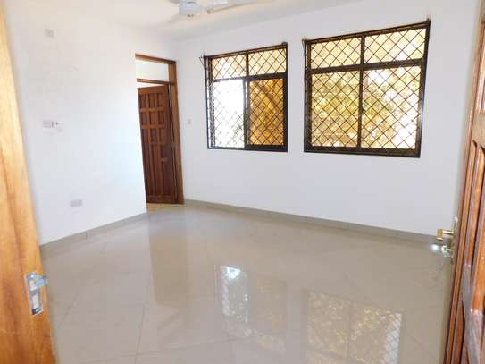 3 Bed Apartment with Balcony at Beach Road image 9