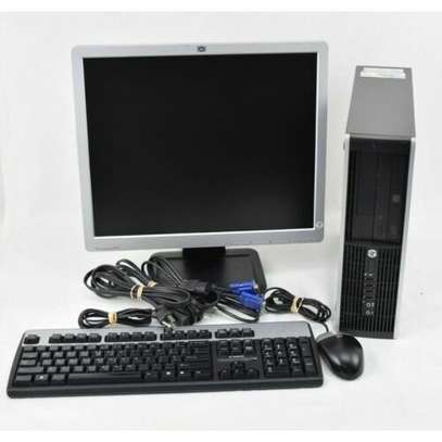 Intel Core 2 Duo 2GB RAM 500GB HDD with 17 inch monitor image 3