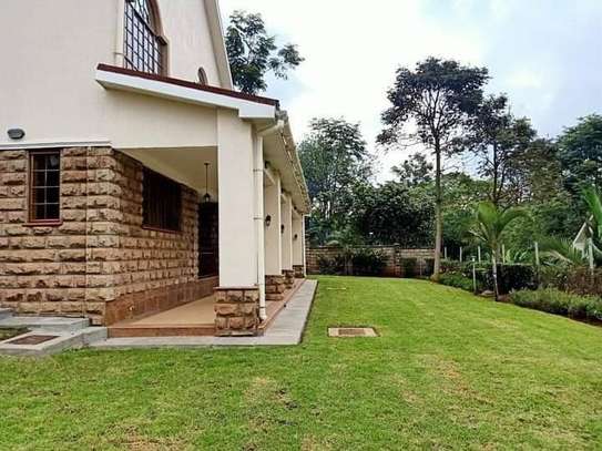 4 Bed House with Swimming Pool at Rosslyn image 1
