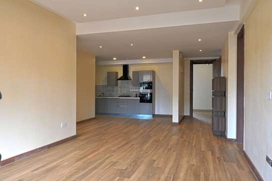 2 Bed Apartment with En Suite in Spring Valley image 4