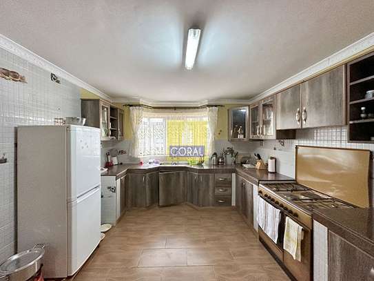 4 Bed House in Runda image 25