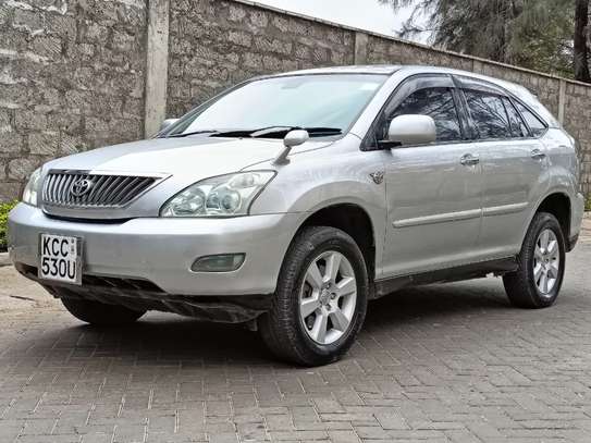 TOYOTA HARRIER IN MINT CONDITION image 9