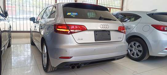 AUDI A3 TFSI 2018 Silver image 10