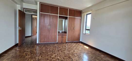 4 Bed Apartment with En Suite at Kolobot Road image 19