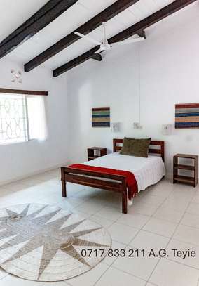 4BR House on 0.42 acres in Malindi Town image 7
