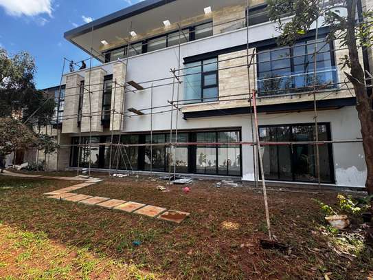 5 Bed Townhouse with En Suite in Westlands Area image 18
