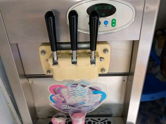 Soft Ice Cream Dispensers. image 3