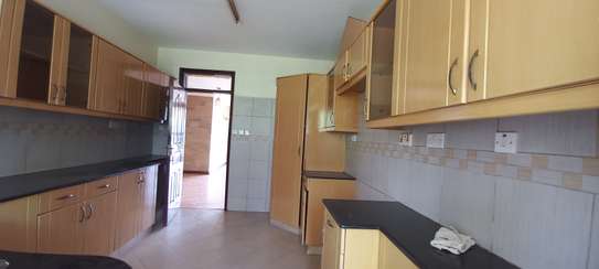 3 Bed Apartment with En Suite in Kileleshwa image 30