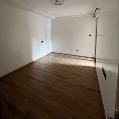 2 Bed Apartment with En Suite at King'Ara Road image 13