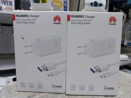 Huawei SuperCharge USB-C Wall Charger CP84 - 40W - White image 2