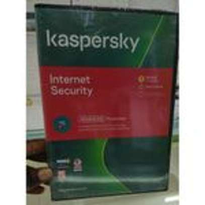 Kaspersky Internet Security 3 User + 1 image 1