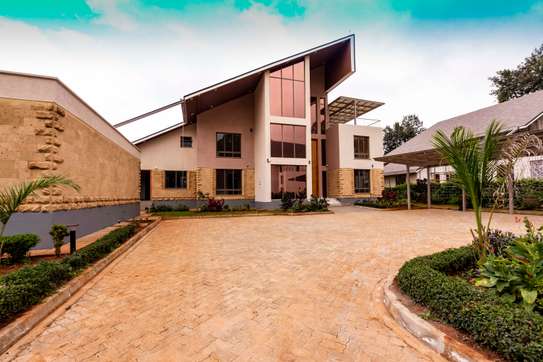 5 Bed Villa with En Suite at Ndege Road image 2