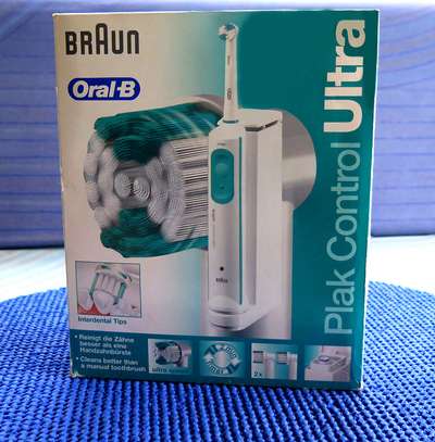 BRAUN ORAL-B Plak Control Ultra Timer Plaque Remover! image 2