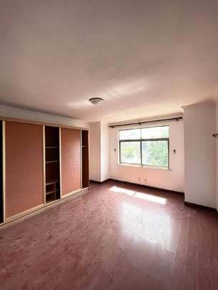 3 Bed Apartment with En Suite in Ngong Road image 8
