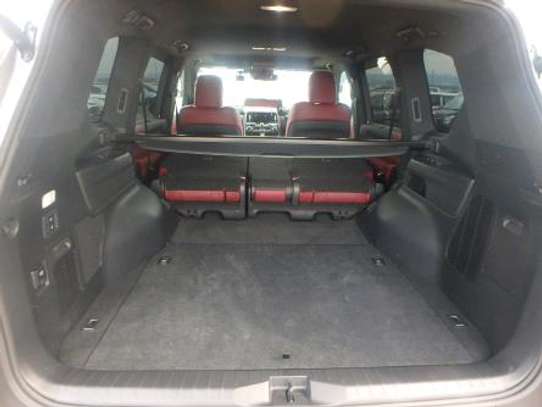 2023 Lexus LX600 image 8