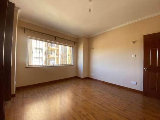 2 Bed Apartment with En Suite in Kilimani image 4