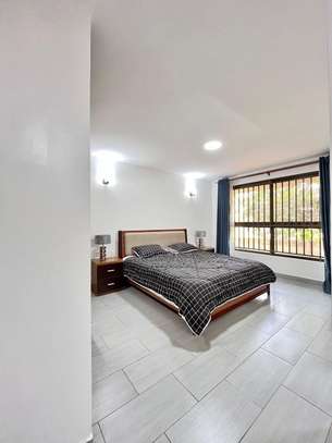 3 Bed Apartment with En Suite in Lavington image 39
