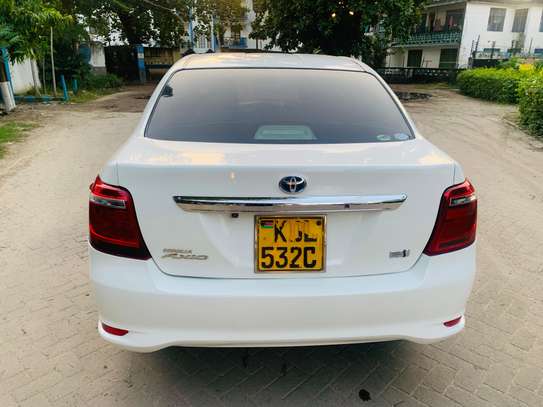 Toyota Axio KDL image 6