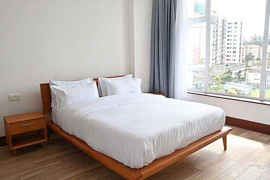 2 Bed Apartment with En Suite in Parklands image 19