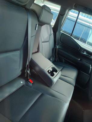 Toyota Land Cruiser Prado Diesel 2024 250series image 5