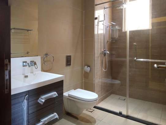 2 Bed Apartment with En Suite in Nyali Area image 6