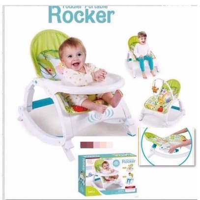 3 IN 1 (FEED, PLAY AND SEAT)Portable baby rocker image 1