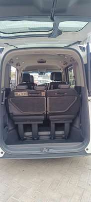 Honda Stepwagon Spada White 2018 2wd image 11