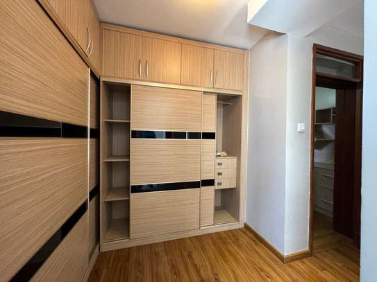 Serviced 3 Bed Apartment with En Suite in Kilimani image 12