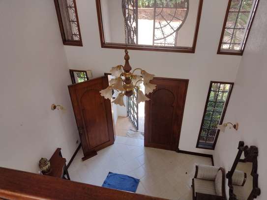 6 Bed House with En Suite in Kyuna image 6