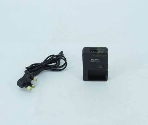 Canon CB-2LHT Battery Charger image 2