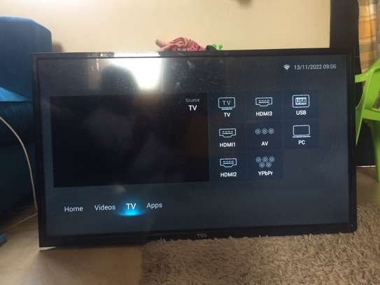 TCL  32'' SMART TV with 3D image 9