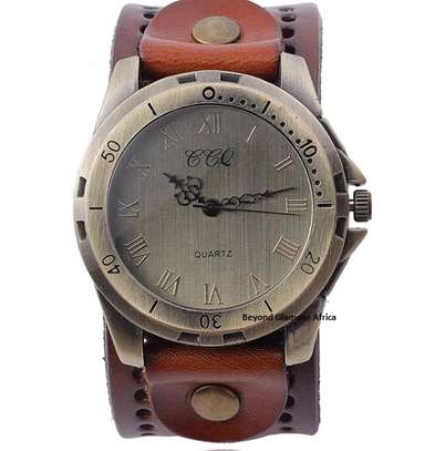 Mens Brown leather watch with cap image 4