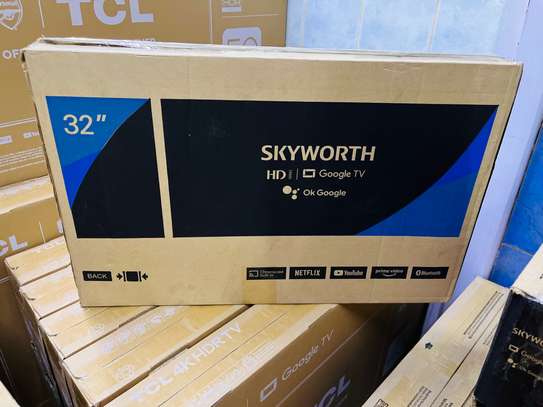 SKYWORTH 32 INCHES SMART ANDROID FRAMELESS TV image 3