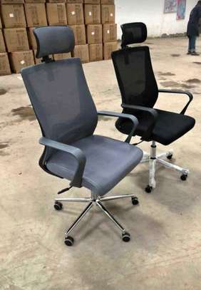 High back adjustable workplace chair image 1