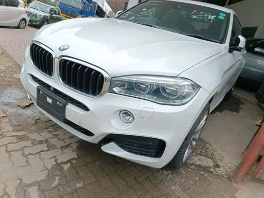 BMW  X6 image 9