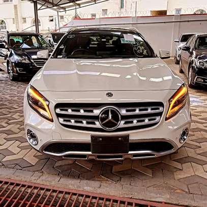 Mercedes Benz GLA 250 2017 image 1